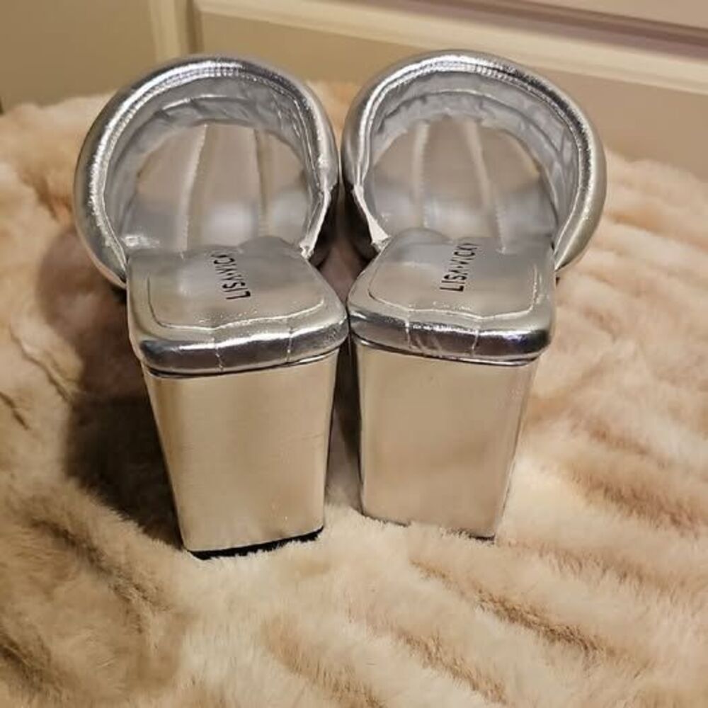 LISA☆VICKY- Silver Metallic Women's Mules SIZE 7.5 NWT - Picture 7 of 10